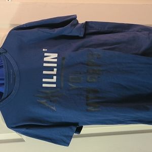 Blue American eagle Yo MTV raps tee.